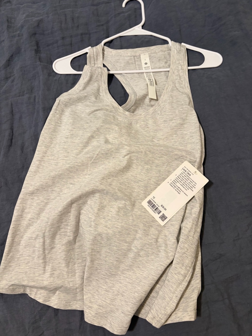Lululemon tank top